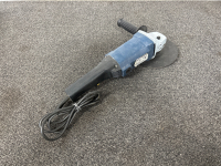 110v Angle Grinder Powers On