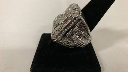 Size 10.5 Detroit Red Wings Stanley Cup Championship Ring Replica