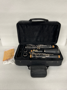 Like New Clarinet in Carrying Case