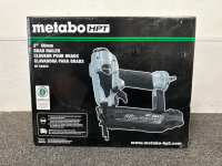 Metabo HPT 2” 50mm Brad Nailer in Case