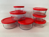 Set of 7 Pyrex Dishes with Lids