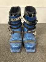 Pair of Garmont Ski Boots Size 28.5 Please Inspect