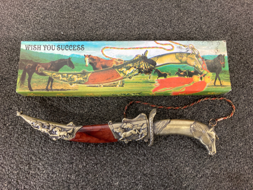 Vintage Horse Head Knife Wish You Success Decrotive Novelty Dagger/Knife