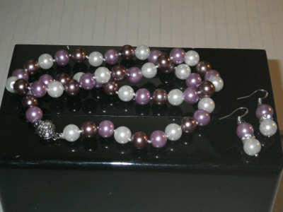 Pearl Necklace & Earrings 18" Long Necklace