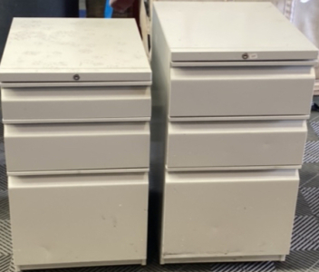 (1) 28&rdquo;x16&rdquo; 3 Drawer Metal Filing Cabinet , (1) 15&rdquo;x25&rdquo; 3 Drawer Metal Filing Cabinet