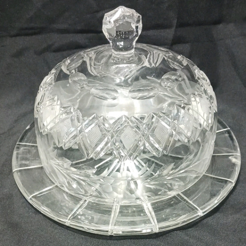 Glass Cheese Dome