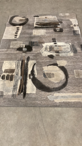 5’3” x 7’5” Gray Area Rug