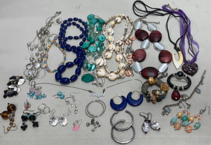 Various Ladies Craft/Costume Jewelry