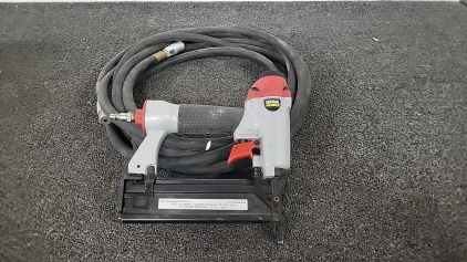 Central Pneumatic Air Nailer with Air Hose