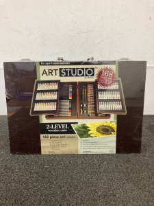 Art Studio 2-Level Wooden Case With 168 Piece Art Set