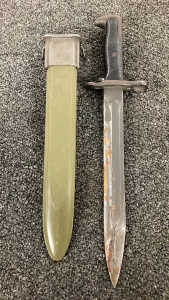 US Military Bayonet With Sheath