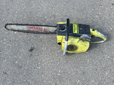 Poulan 306A Chainsaw has Good Compression Please Inspect