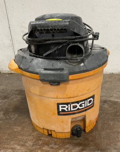 (1) Rigid 12 Gallon Shop Vacuum