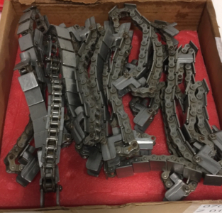 Unknown Brand 19’ 10” Roller Chain