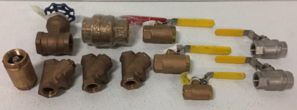 (2) Copper 3/4 Valves-(2) Steel 3/4 Vales (1) Copper 1/2 Valve-(3) Copper Fittings-(1) 1 1/4 Valve-(1) 1 1/2 Copper Valve