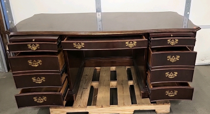 Quality Sligh Executive Desk