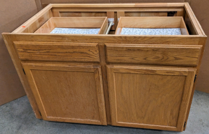 Oak Cabinet w/Drawers