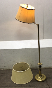 Vintage Brass floor lamp with (2) lamp shades