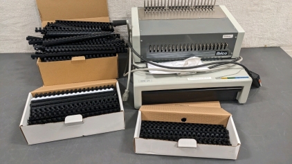 Running Paperwork Binder w/Plastic Bindings