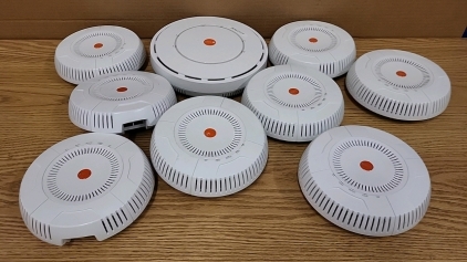 Xirrus Wifi Hub with (8) Peripherals