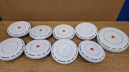 Xirrus Wifi Hub with (8) Peripherals