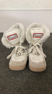 Khombu Size 6 M Ladies Snow Boots- Genuine Leather