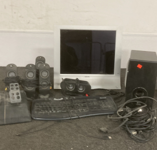 Computer With 5 Speakers Subwoofer Keyboard And Foot Peddles
