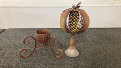 Metal Stand And Pumpkin Decor