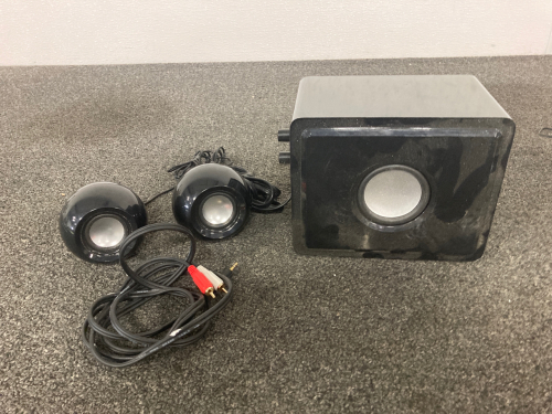 2.1 speaker system with subwoofer