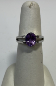 (1) Ladies Amethyst Ring .925