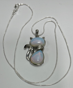 (1) Beautiful Tibetan Silver Cat Opal Gemstone .925 Necklace