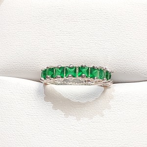Silver Emerald(3ct) Ring