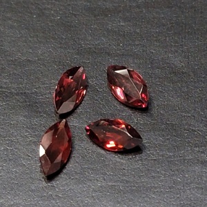 Garnet Marquise(4.5ct)