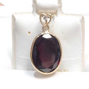 14K Garnet(6.5ct) Diamond(0.01ct) Pendant