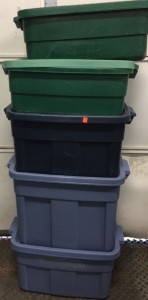 (5) Rubbermaid Totes with Lids