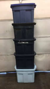 (5) Rubbermaid Totes with Lids