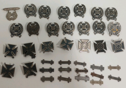(23) Vintage US Military Marksman Medals (14) Us Military Marksman Sub Catagory medals