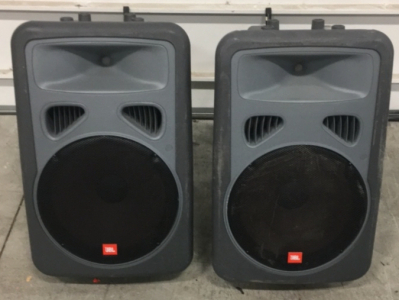 (2) JBL Brand Neutrik Speakon 2-Way 15&rdquo; Amphitheater Speakers