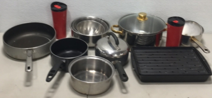 Large Lot Of Kitchen Pans And Bowls