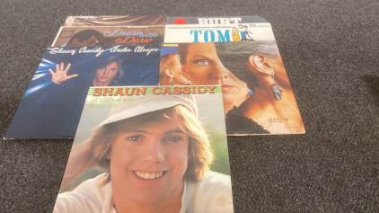 Vintage 33 LPS