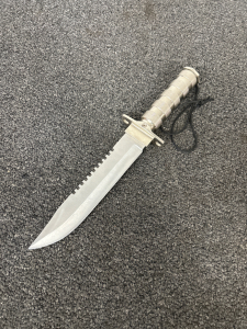 8.5&rdquo; Blade Hunting Knife