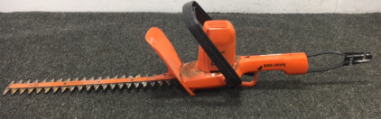 Black & Decker 16&rdquo; Hedge Trimmer