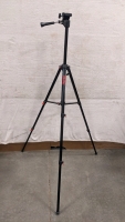 Vivitar 980 Tripod