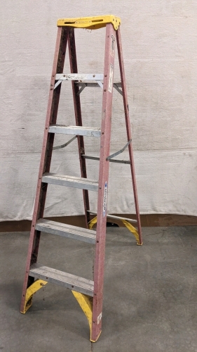 6' Fiberglass & Aluminum Ladder