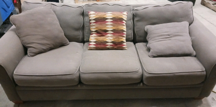 7 Foot Gray Couch (sp8)