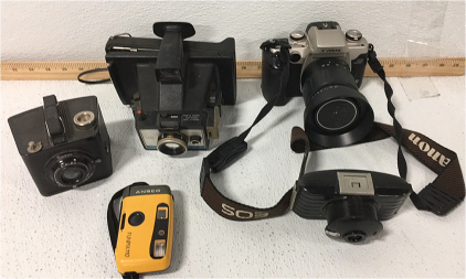 Canon EOS-Polaroid pack 3-Brownie Six-20 and more