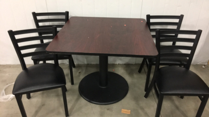 TR24 China Table with (4) Chairs