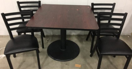 TR24 China Table With (4) Chairs