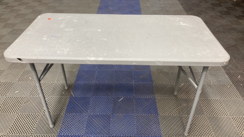 Plastic Folding Table