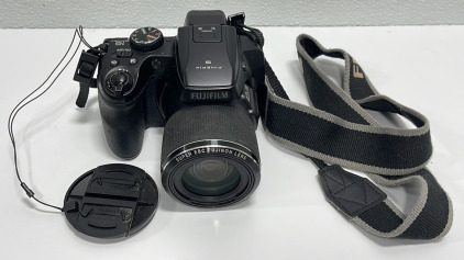 (1) FujiFilm FinePix S8350 Wide 24mm 42x Black Camera W/ Lens Cover And Strap